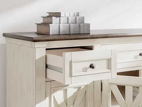 Ashley W647-68 Bolanburg  | image 2