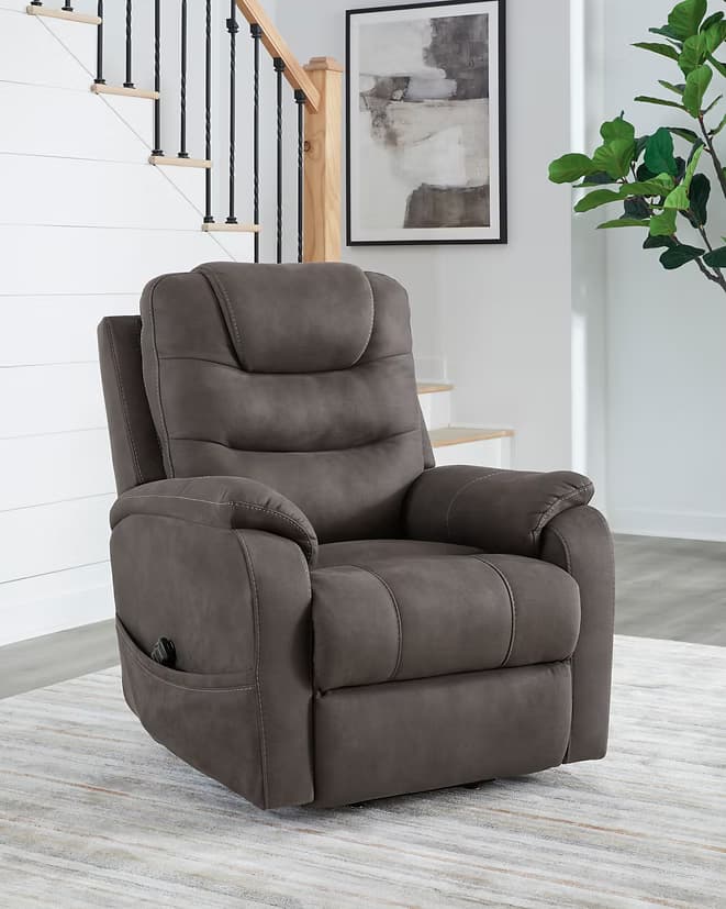 Recliners & Chairs